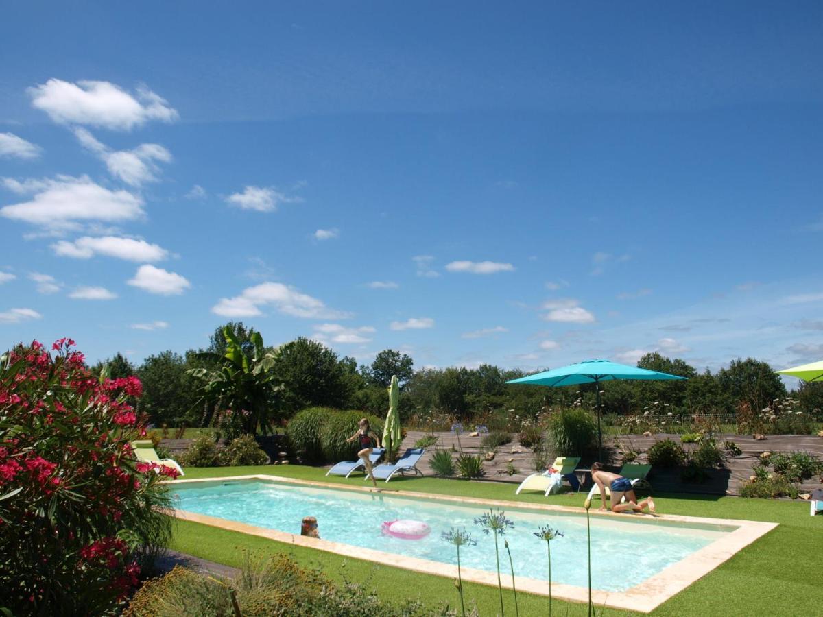 Cozy Cottage In Aquitaine With Private Swimming Pool Peyzac-le-Moustier Exterior foto
